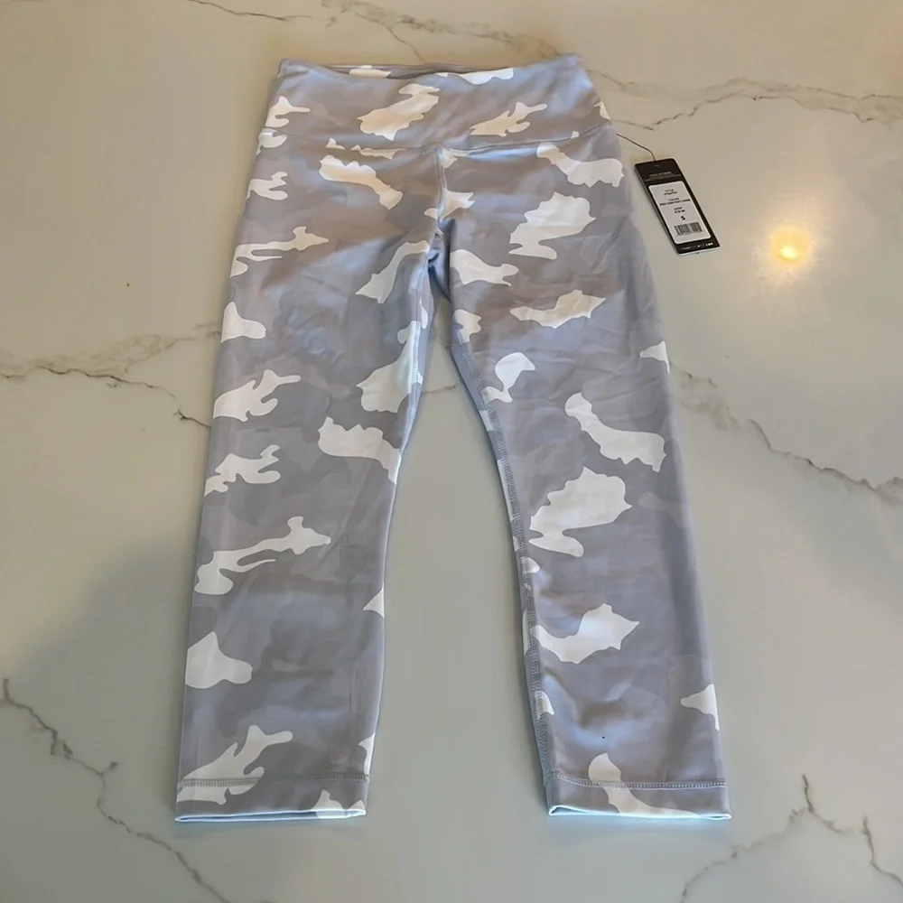 Yogalicious NEW Lux Camo White High Waist Leggings Capri Yoga Pants